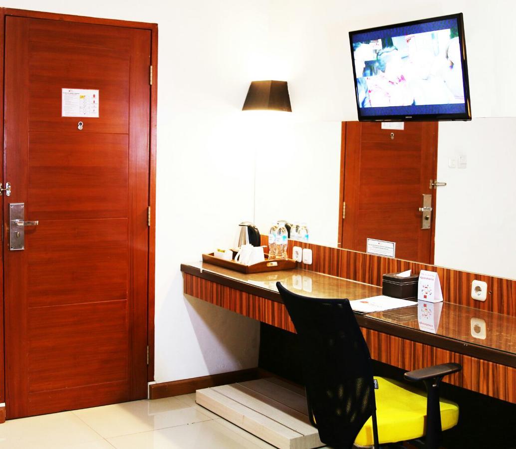 Grand Kasira Hotel Jakarta Exterior photo